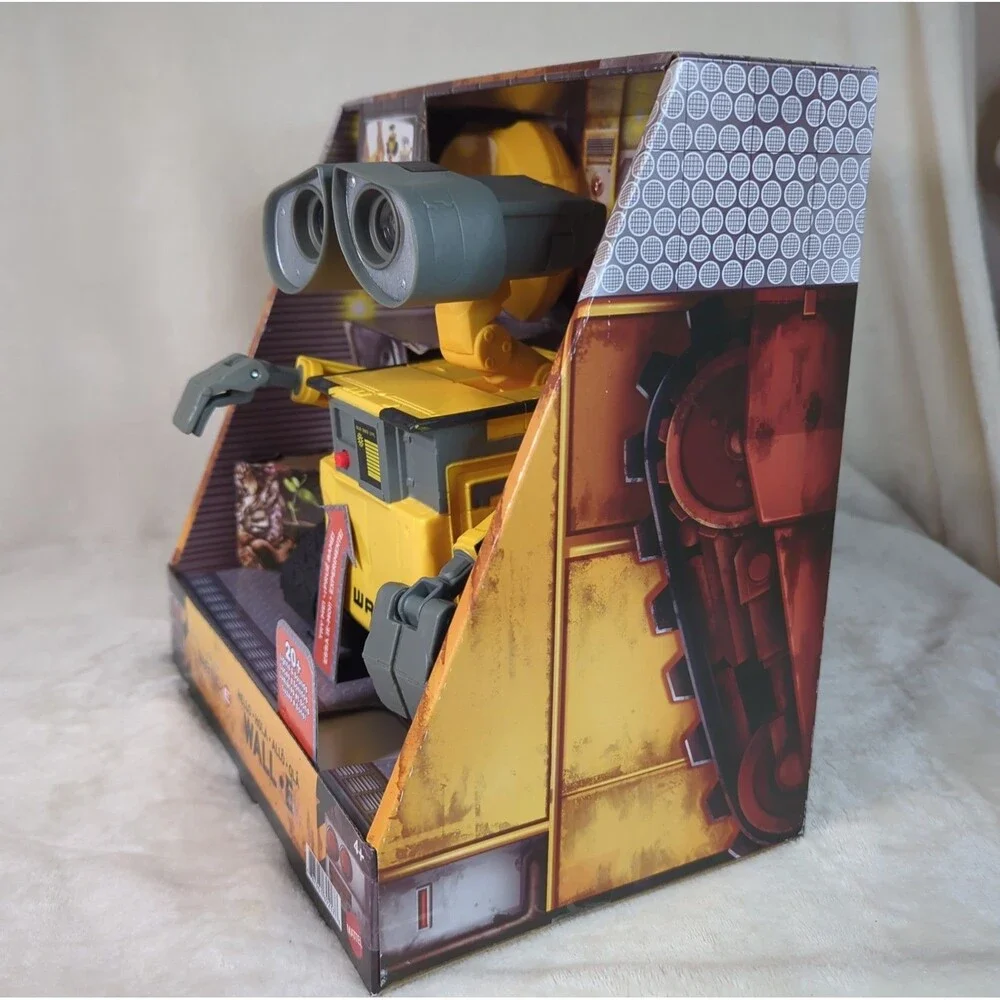 Disney/Pixar Hello Wall-E Remote Control Robot Lights/Sounds Mattel GPN30 NIB - Picture 4 of 9